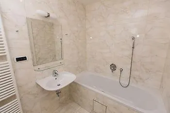 Hotel Masna 3*
